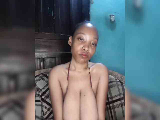 Hennesy-Camila Hennesy-Camila