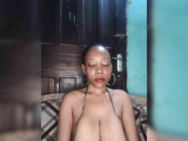 Hennesy-Camila Hennesy-Camila