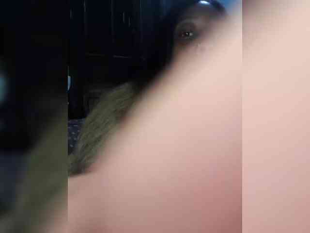 Hennesy-Camila webcam