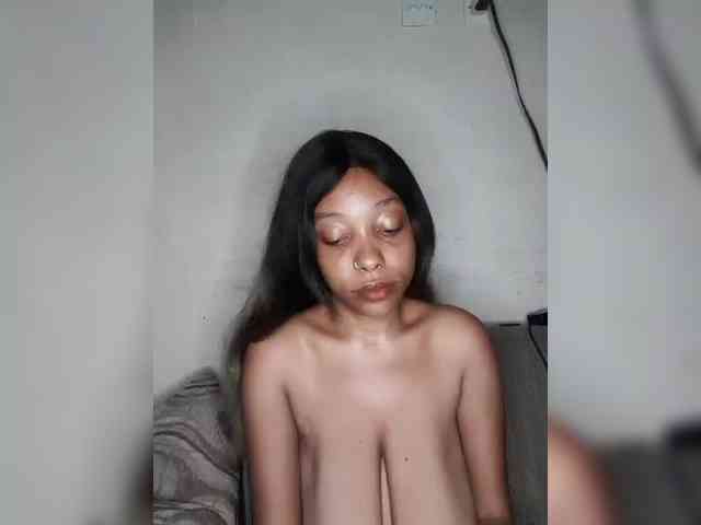Hennesy-Camila webcam