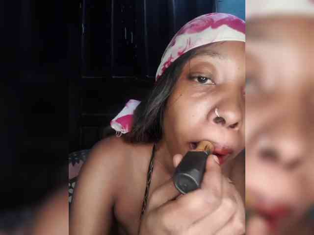 Hennesy-Camila webcam