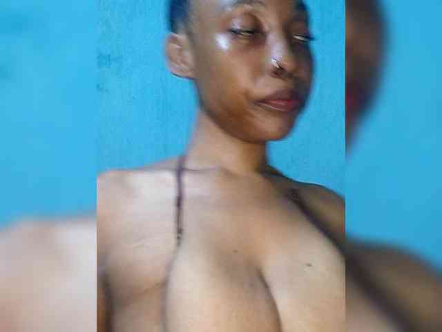 Hennesy-Camila Hennesy-Camila