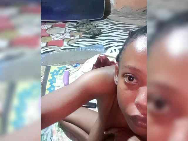 Hennesy-Camila Hennesy-Camila