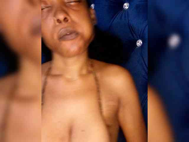 Hennesy-Camila Hennesy-Camila