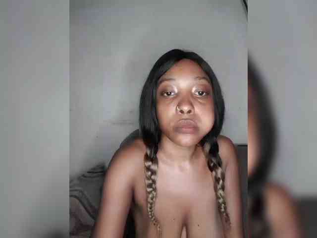 Hennesy-Camila webcam
