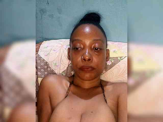 Hennesy-Camila Hennesy-Camila