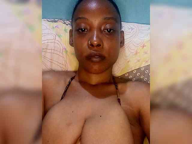 Hennesy-Camila Hennesy-Camila