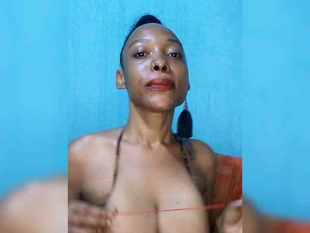 Hennesy-Camila Hennesy-Camila