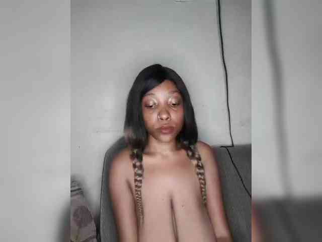 Hennesy-Camila webcam