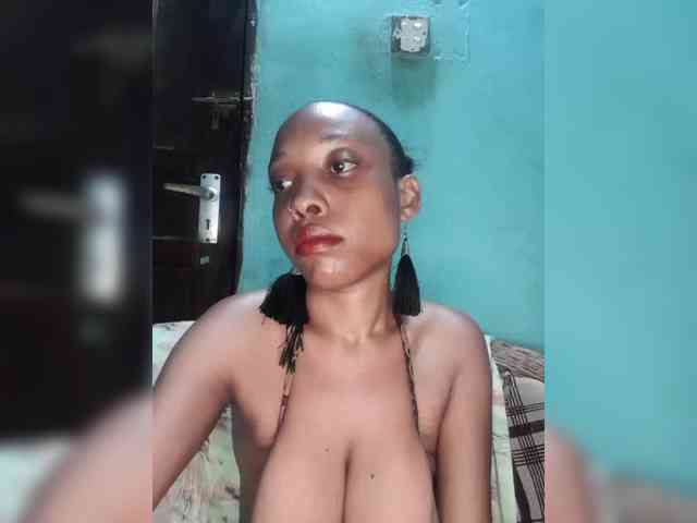 Hennesy-Camila webcam