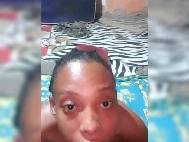 Hennesy-Camila webcam