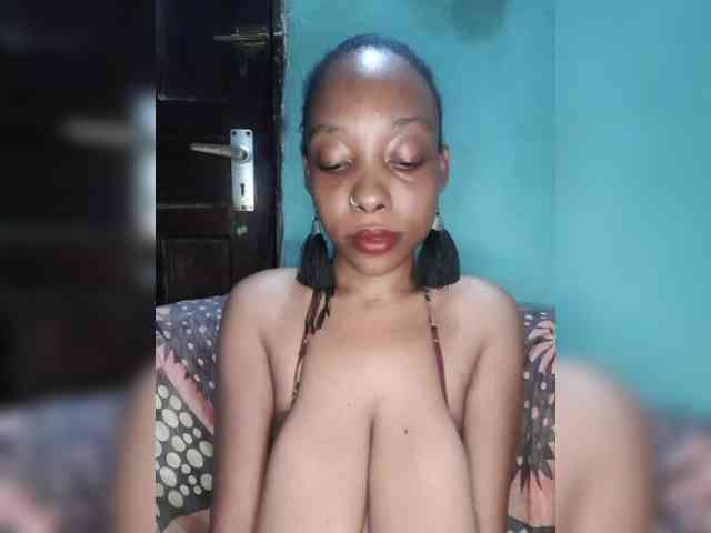 Hennesy-Camila webcam