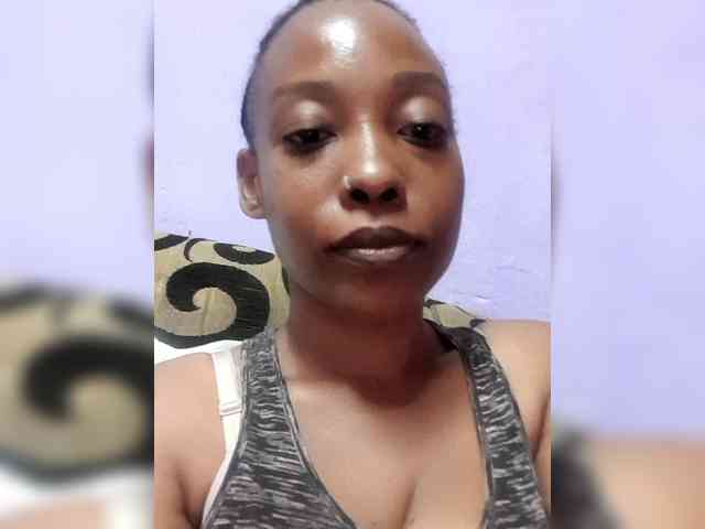 Hennesy-Camila webcam