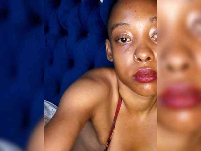 Hennesy-Camila webcam