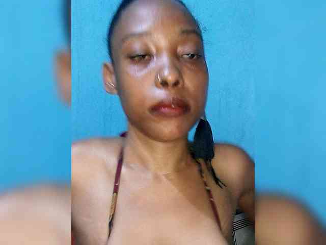 Hennesy-Camila Hennesy-Camila