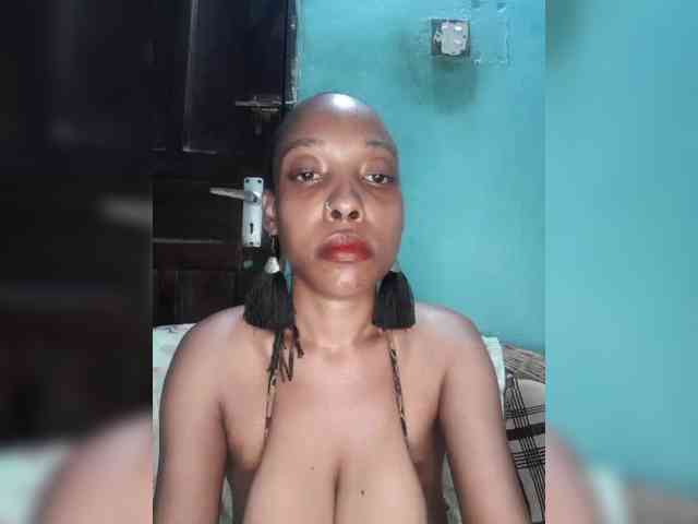 Hennesy-Camila webcam