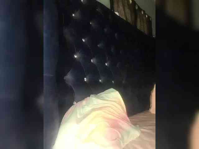 Hennesy-Camila webcam