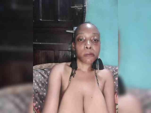 Hennesy-Camila webcam