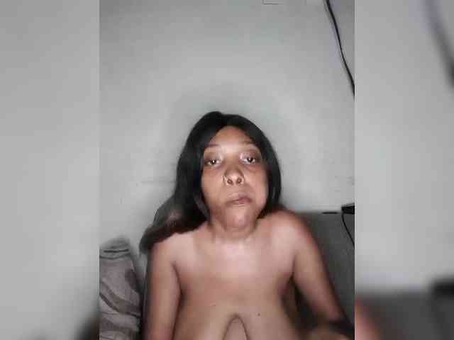 Hennesy-Camila webcam