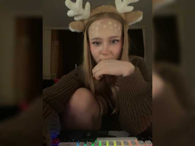 LolaMin's BongaCams show and profile