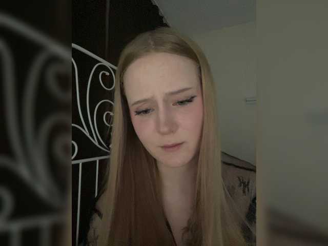 LolaMin's BongaCams show and profile