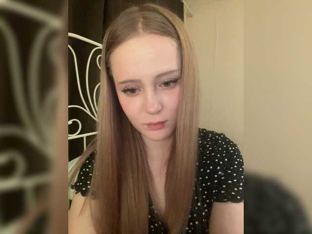 LolaMin's BongaCams show and profile