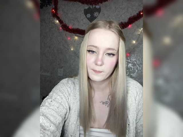 LolaMin's BongaCams show and profile