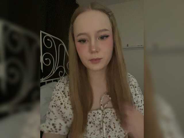 LolaMin's BongaCams show and profile