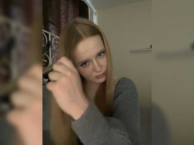 LolaMin's BongaCams show and profile