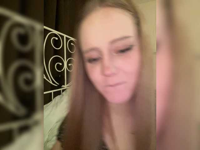 Домашний секс с LolaMin