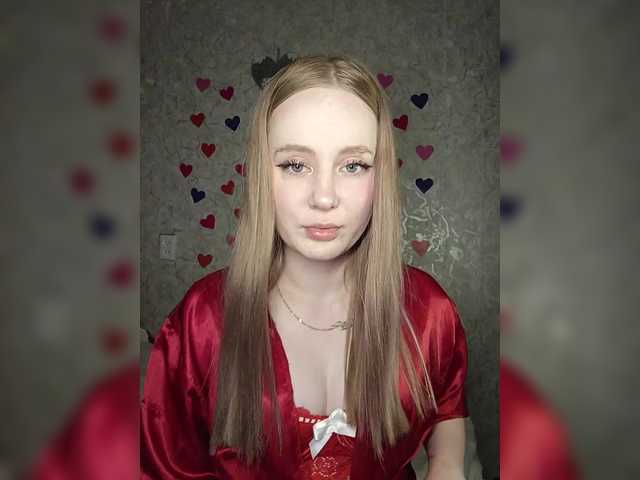 LolaMin's BongaCams show and profile