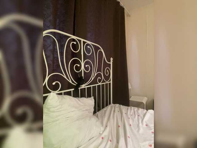 LolaMin's BongaCams show and profile