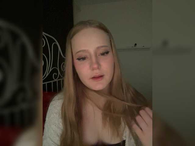 LolaMin's BongaCams show and profile