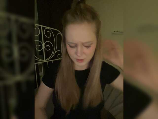 LolaMin's BongaCams show and profile