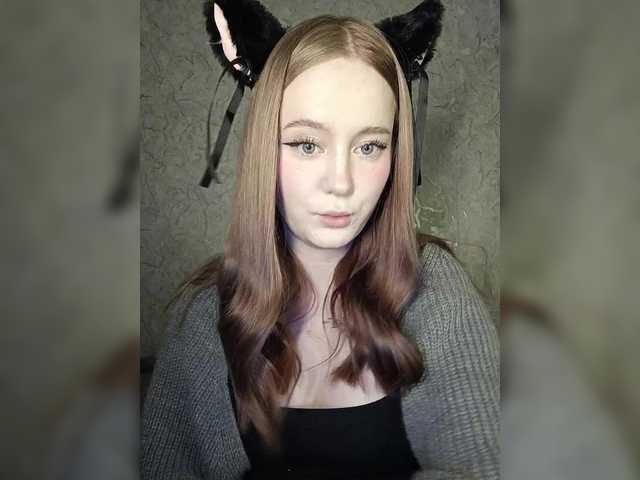 LolaMin's BongaCams show and profile