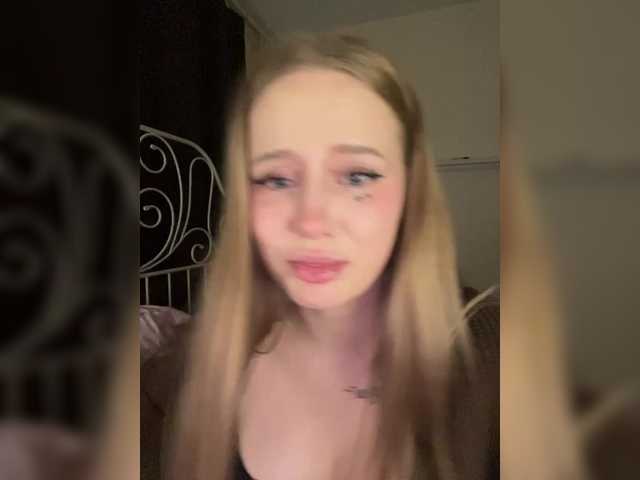 LolaMin's BongaCams show and profile