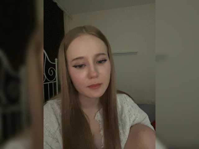 LolaMin's BongaCams show and profile