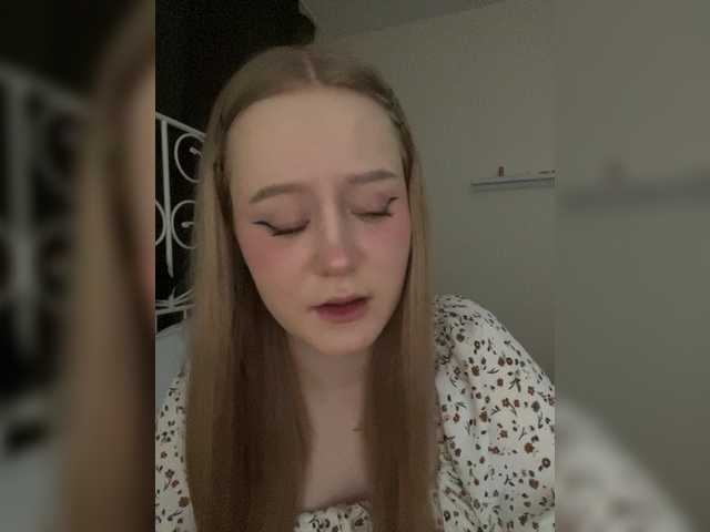 LolaMin's BongaCams show and profile