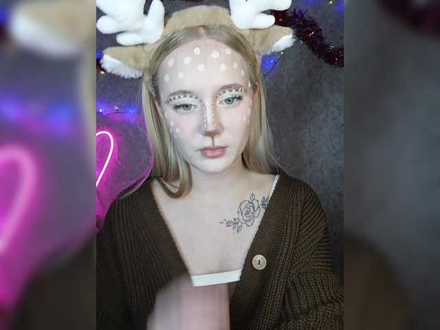 LolaMin's BongaCams show and profile