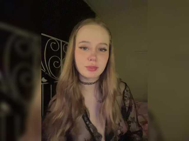 LolaMin's BongaCams show and profile