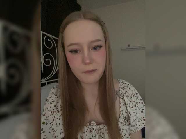 LolaMin's BongaCams show and profile