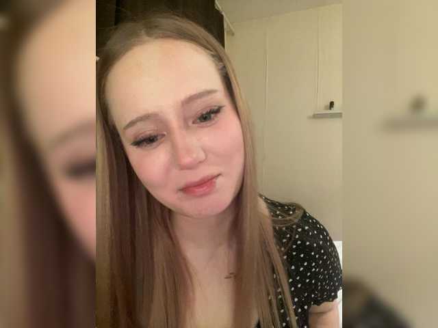 LolaMin's BongaCams show and profile