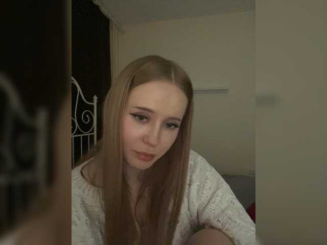 LolaMin's BongaCams show and profile