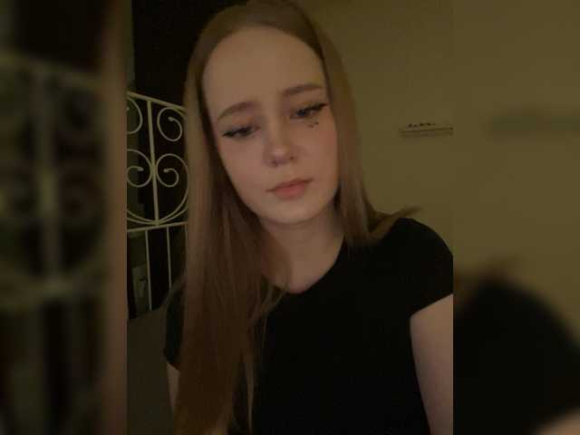 LolaMin's BongaCams show and profile