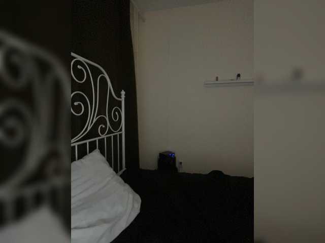 LolaMin's BongaCams show and profile