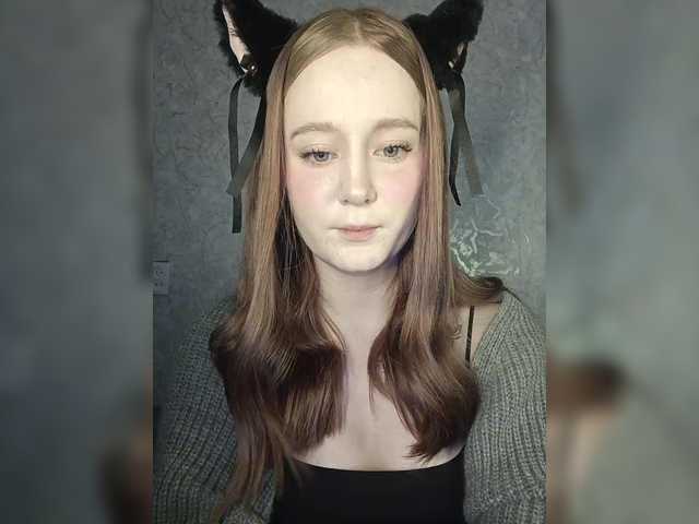 LolaMin's BongaCams show and profile