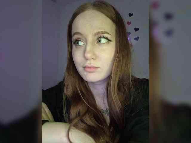 LolaMin webcam