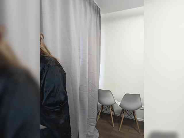 LolaMin webcam