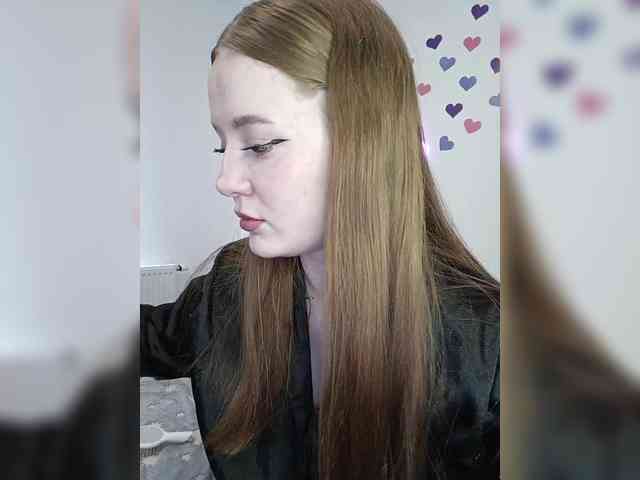 LolaMin webcam