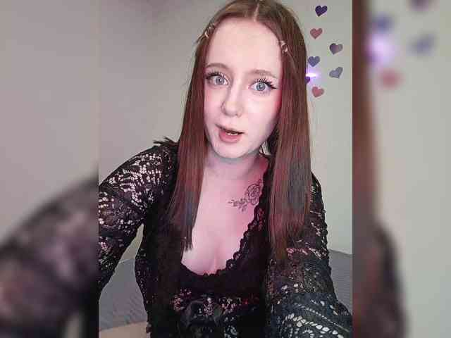 LolaMin webcam